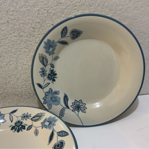 Global Floral Blue By Whole Home dinner Plates 10 1/4” 3 piece G7 - Picture 5 of 9